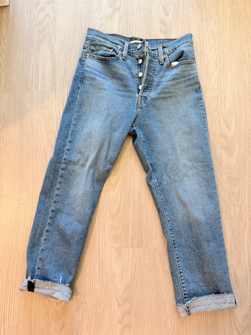 Levi's Boyfriend Jeans in Light Blue Wash
